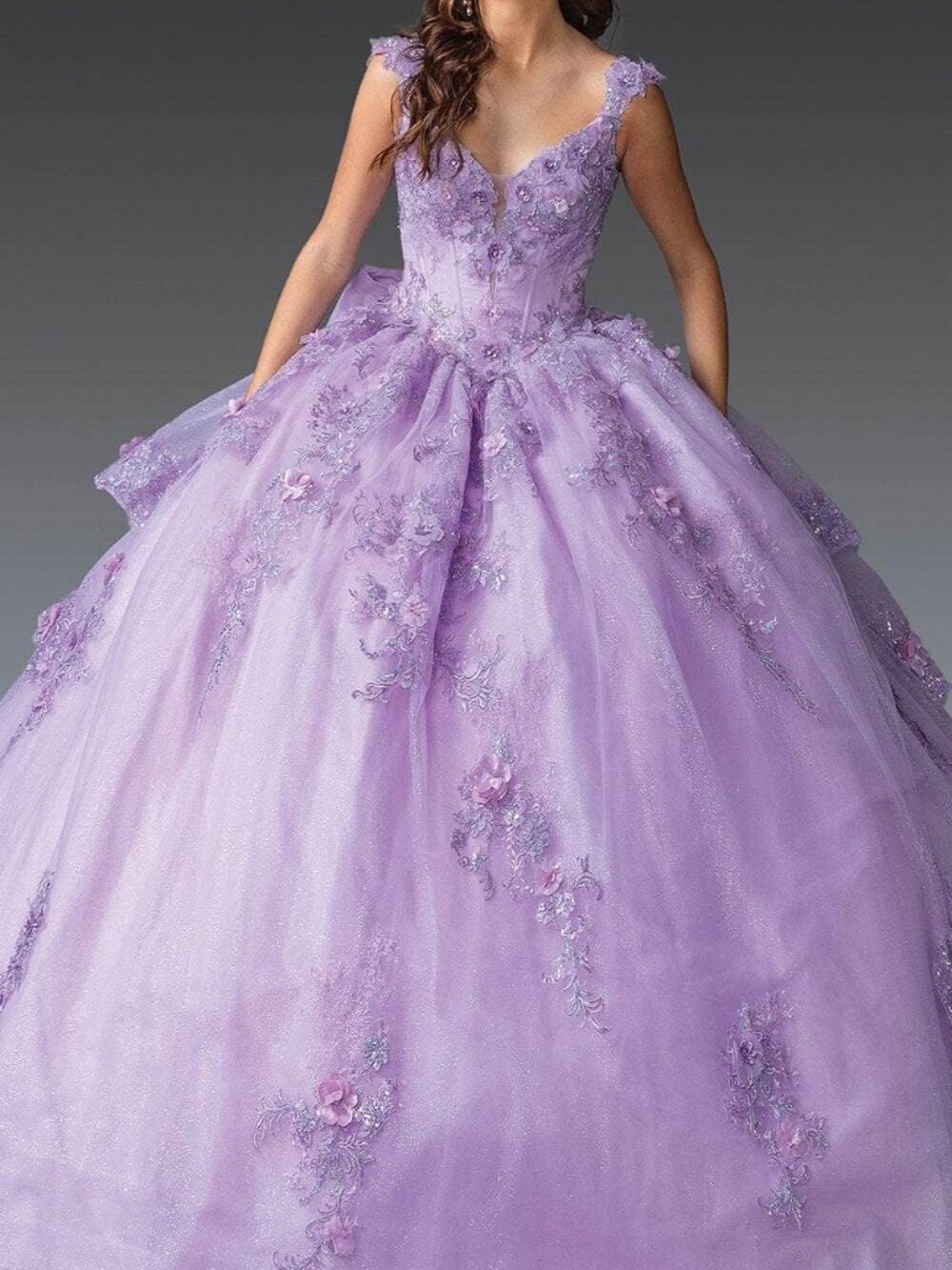 NWT Dancing Queen 1952 - V-Neck Quinceanera Dress Lilac size S